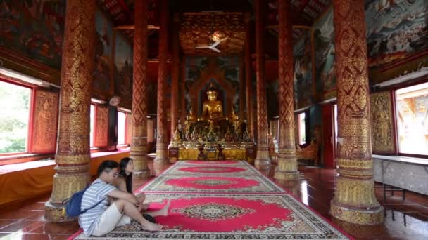 Chiang Mai People Praying Buddha Wat — Stock Video