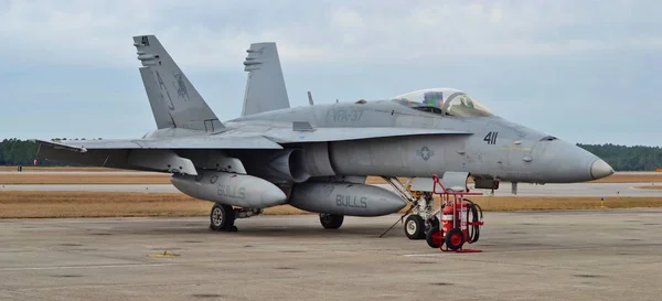F-18 Hornet savaş uçağı — Stok fotoğraf