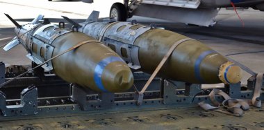 JDAM (ortak doğrudan saldırı savaş) bomba