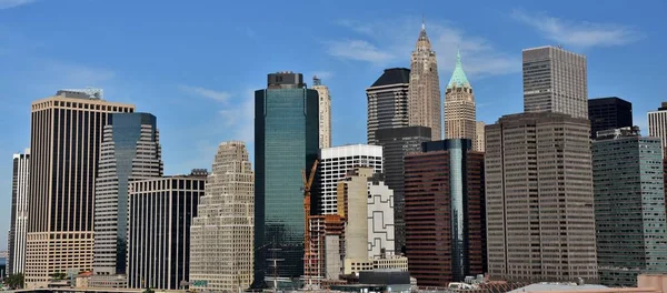 I Downtown Manhattan Skyline på Wall Street — Stockfoto