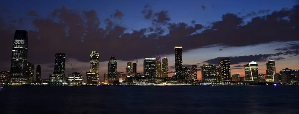 A naplemente Jersey City Skyline — Stock Fotó