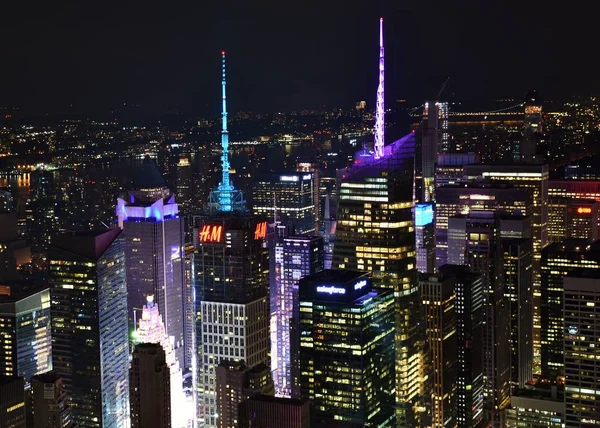 Skyline van Times Square in de nacht — Stockfoto