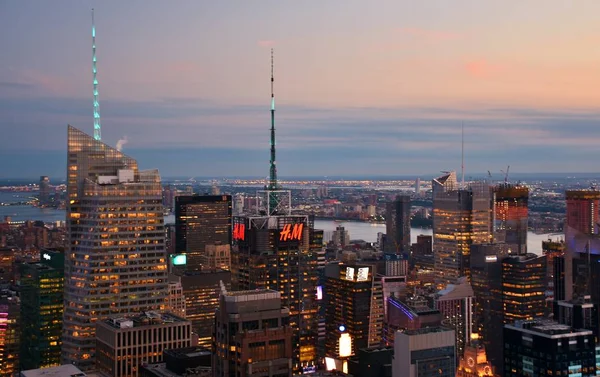 Silhuett av Times Square vid solnedgången — Stockfoto