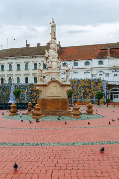 Timisoara, Romanya - 1756 15 Ekim 2016 heykelinden Timisoara özgürlük meydanında — Stok fotoğraf