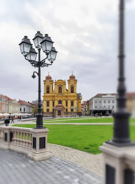 TIMISOARA, ROMANIA - 15 Ekim 2016 Timisoara, Romanya 'daki Roma Katolik Kilisesi — Stok fotoğraf