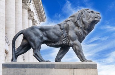 Aslan heykeli büyük antik Arkeoloji 