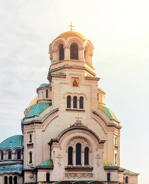 Прекрасний вид на собор Олександра Невського в Софії, в capit — стокове фото