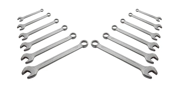 Linha de chave de ferramenta de metal prata mecânica para reparo isolado em — Fotografia de Stock