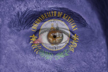 İnsan yüz ve göz bizimle Kentucky Eyalet bayrağı boyalı