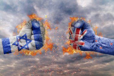 İki İsrail bayrağı ile yumruk ve Yeni Zelanda birbirlerine karşı karşıya mücadele için hazır