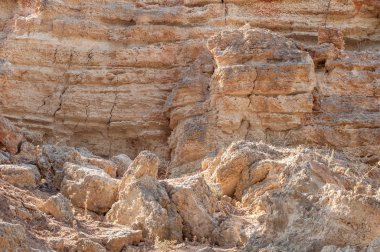 Sarı kayalık dağ cliff doğal doku duvar arka plan