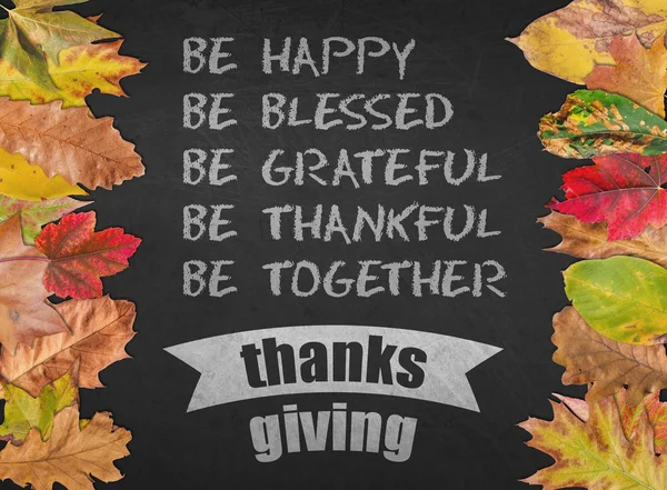 Thanksgiving day design quote vykort banner med hösten lämnar — Stockfoto