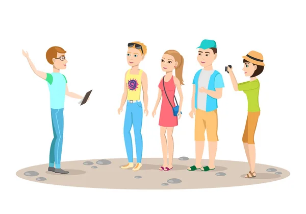 Tur Rehberi ve turist grup. İnsanlar yaz giysileri.