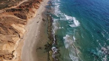 Güzel sahil şeridi, lazur deniz seyahat