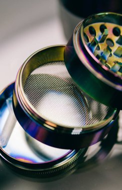 Aksesuarlar sigara esrar için saklayın. tıbbi marihuana Dispanseri kavramı