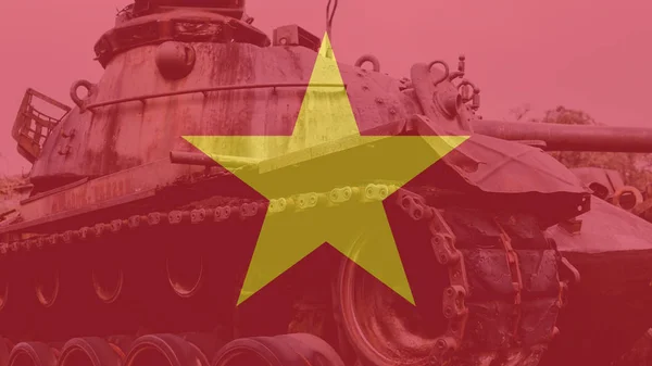 De Vietnamese militair museum met een tentoonstelling van vastgelegde apparatuur. Trofee Amerikaans militair materieel — Stockfoto