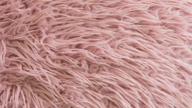  Parlak renkler ve moda eğilimleri. Pembe yapay kürk doku yakın çekim