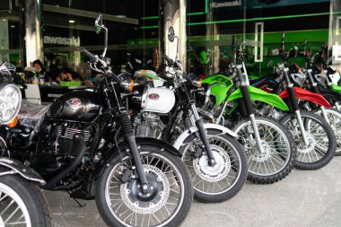 Bangkok, Tayland - 24 Şubat 2020: Honda Ninja motosikletlerinin yeni modelleri