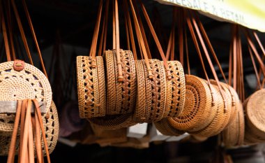 Klasik Balili Rattan Çantaları