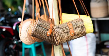 Klasik Balili Rattan Çantaları