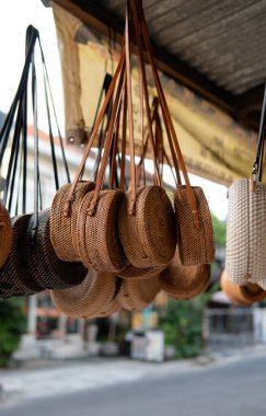 Klasik Balili Rattan Çantaları