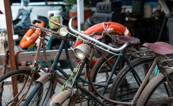 Vintage Und Antiquitätengeschäft Detail Vintage Objekte Zur Dekoration Von Räumlichkeiten — Stockfoto