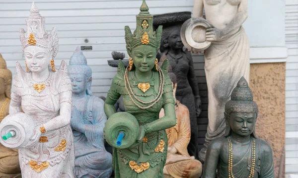 Статуи Индонезийских Богов Индуистских Божеств Путевые Сувениры Виде Статуй Божеств — стоковое фото