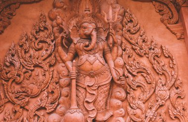 Wat Ratchathammaram - Koh Samui 'nin ikonik tapınaklarından biri, Tayland ulusunun mimarisi ve kültürü..