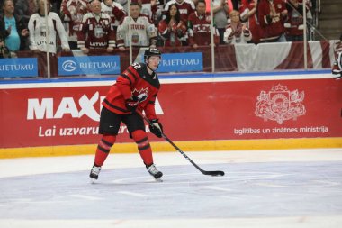 Letonya, Riga 2018.05.01-Arena Riga. Kanada rakip takım Letonya ön turnuva oyun, pre-IIHF Dünya Şampiyonası eylem takım.