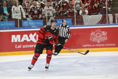 Letonya, Riga 2018.05.01-Arena Riga. Kanada rakip takım Letonya ön turnuva oyun, pre-IIHF Dünya Şampiyonası eylem takım.