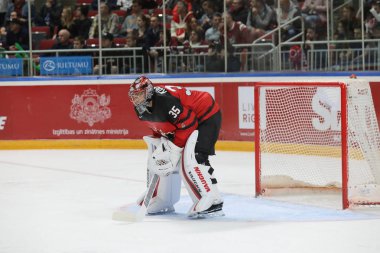 Letonya, Riga 2018.05.01-Arena Riga. Kanada rakip takım Letonya ön turnuva oyun, pre-IIHF Dünya Şampiyonası eylem takım.