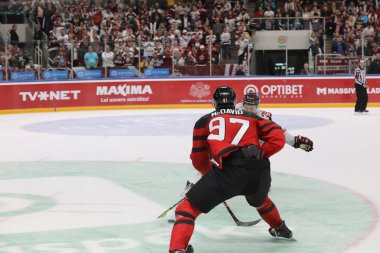 Letonya, Riga 2018.05.01-Arena Riga. Kanada rakip takım Letonya ön turnuva oyun, pre-IIHF Dünya Şampiyonası eylem takım.