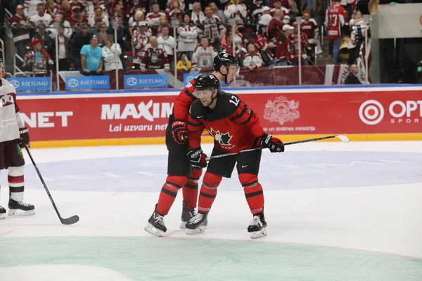 Letonya, Riga 2018.05.01-Arena Riga. Kanada rakip takım Letonya ön turnuva oyun, pre-IIHF Dünya Şampiyonası eylem takım.