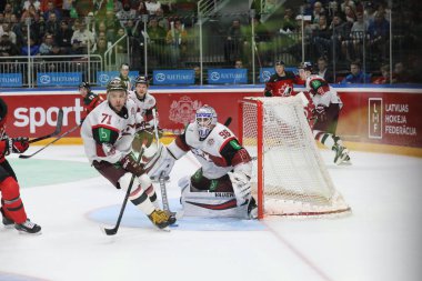 Letonya, Riga 2018.05.01-Arena Riga. Kanada rakip takım Letonya ön turnuva oyun, pre-IIHF Dünya Şampiyonası eylem takım.