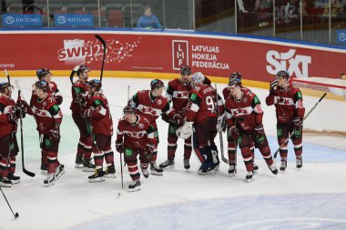 Letonya, Riga 2018.04.27-Arena Riga. İsviçre rakip takım Letonya ön turnuva oyun, pre-IIHF Dünya Şampiyonası eylem takım.