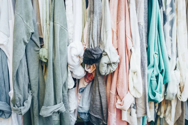 Antecedentes con ropa de mujer . —  Fotos de Stock