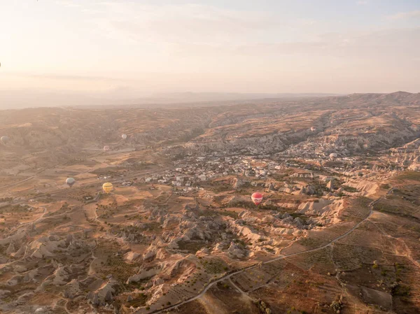 Balon tour w mieście Göreme. — Zdjęcie stockowe