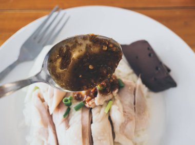 Hainanese tavuklu pilav