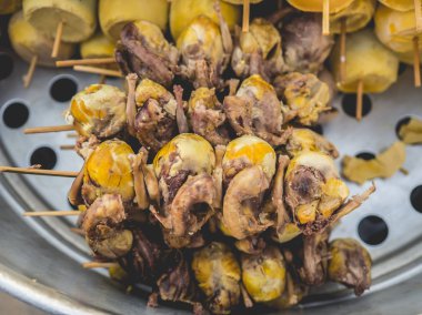 Doğmamış kız Tay şiş.