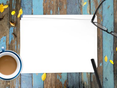 Boş beyaz kağıt belge metin eklemek için.