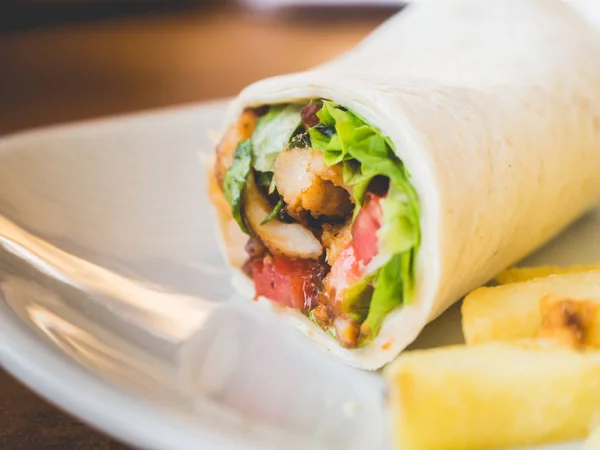 Kebab Pollo Doner Patatas Fritas Comida Típica Turca —  Fotos de Stock