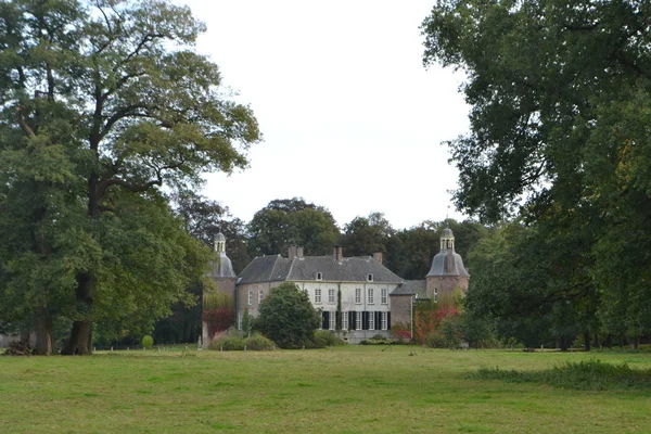 Zeer oude kasteel Hackfort in Vorden — Stockfoto