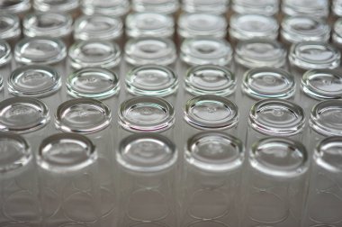 cam kaşlarıyla emtry satırı