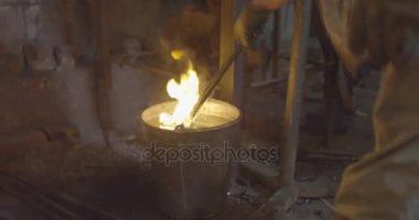 Demirci iş üzerinde