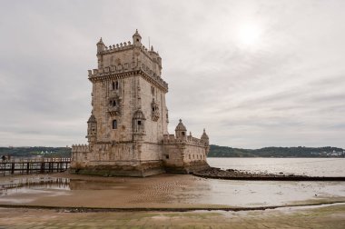 Belem Kulesi yakın çekim düşük tide at