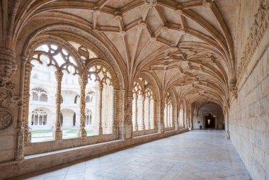 Koridor Jeronimos Manastırı