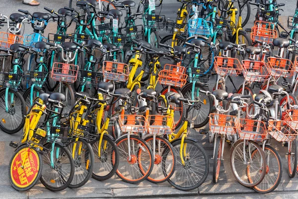 청두에서 공유 자전거의 큰 그룹 — 스톡 사진