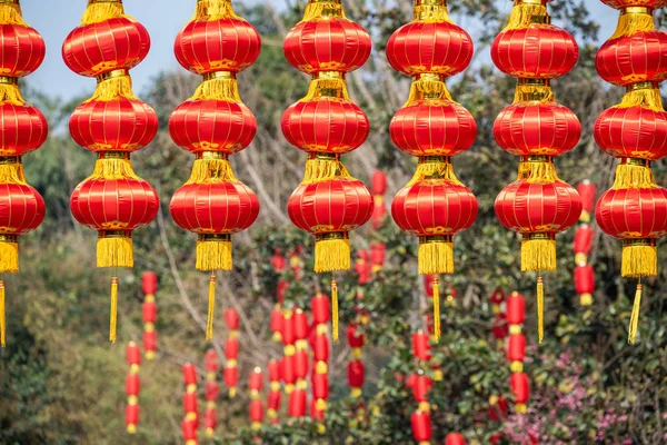 Rode Chinese lantaarns voor het Chinese nieuwjaar — Stockfoto