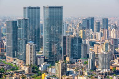 Chengdu şehir merkezi ufuk çizgisi hava görüntüsü