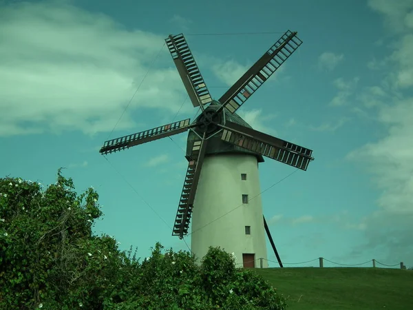 Väderkvarn från Skerries, — Stockfoto